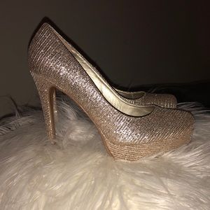 Chinese Laundry Gold Glitter Platform Heels Sz 9